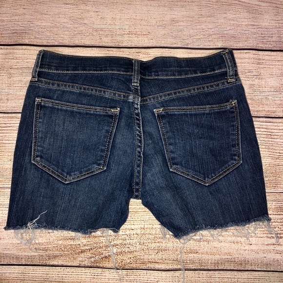 Cut-off Jean Shorts - Picture 3 of 6